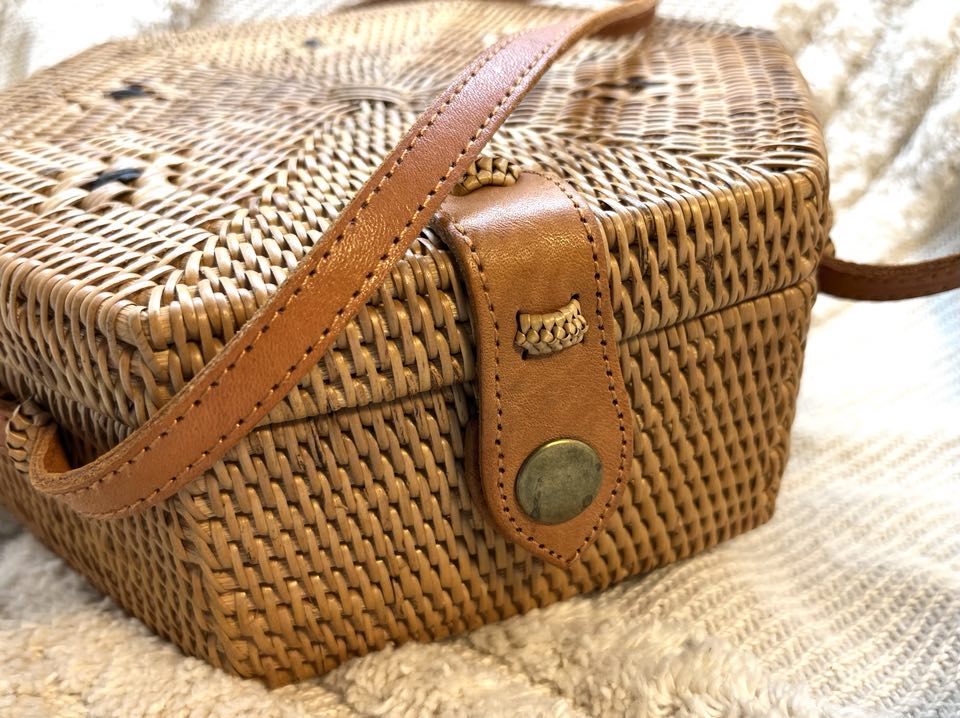 Rattan Purse - Hexagonal Design