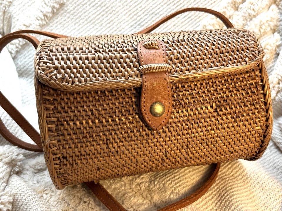 Rattan Purse - Roll